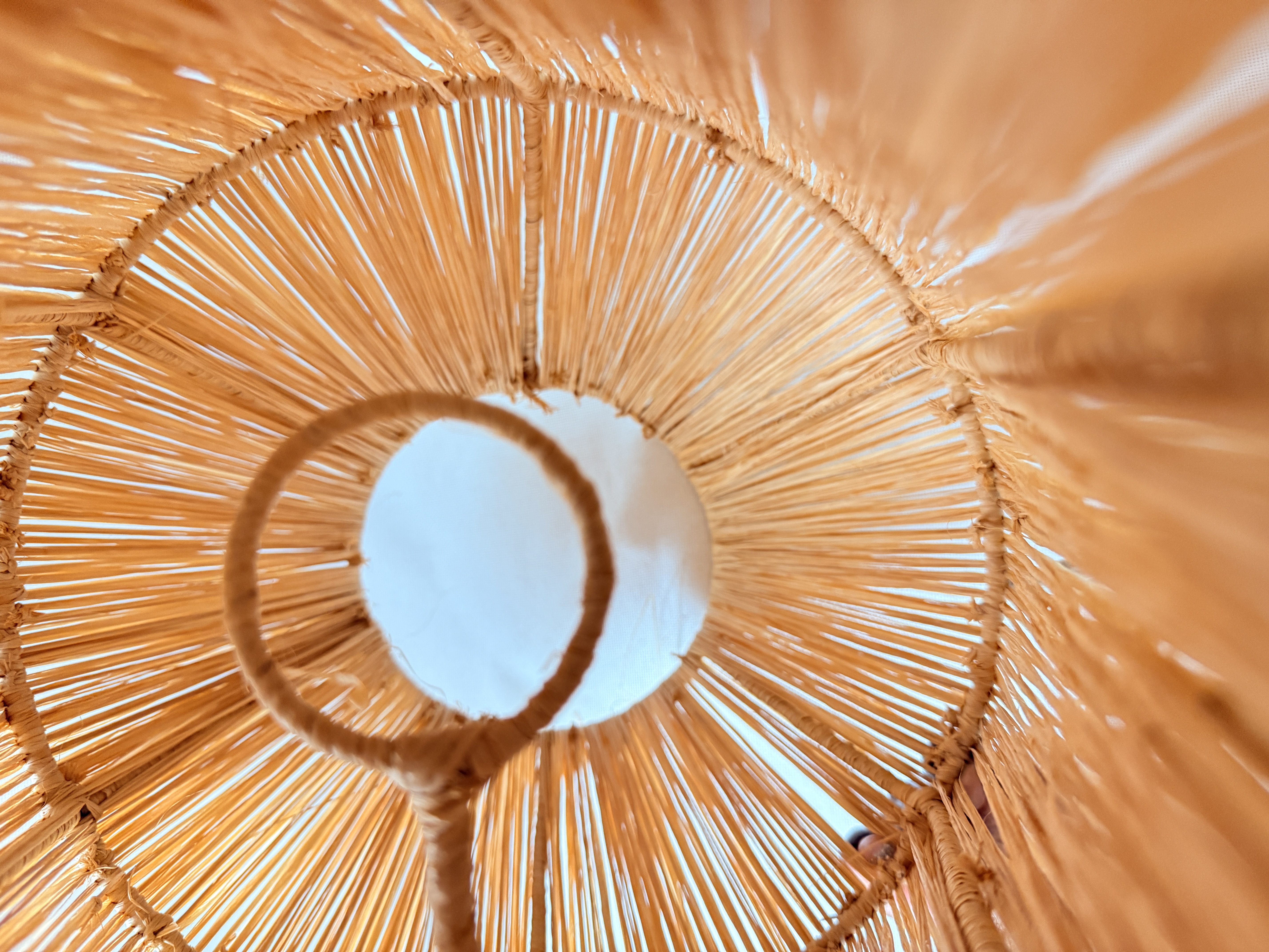 Stratus- Abat-jour en raphia - fabrication artisanale marocaine